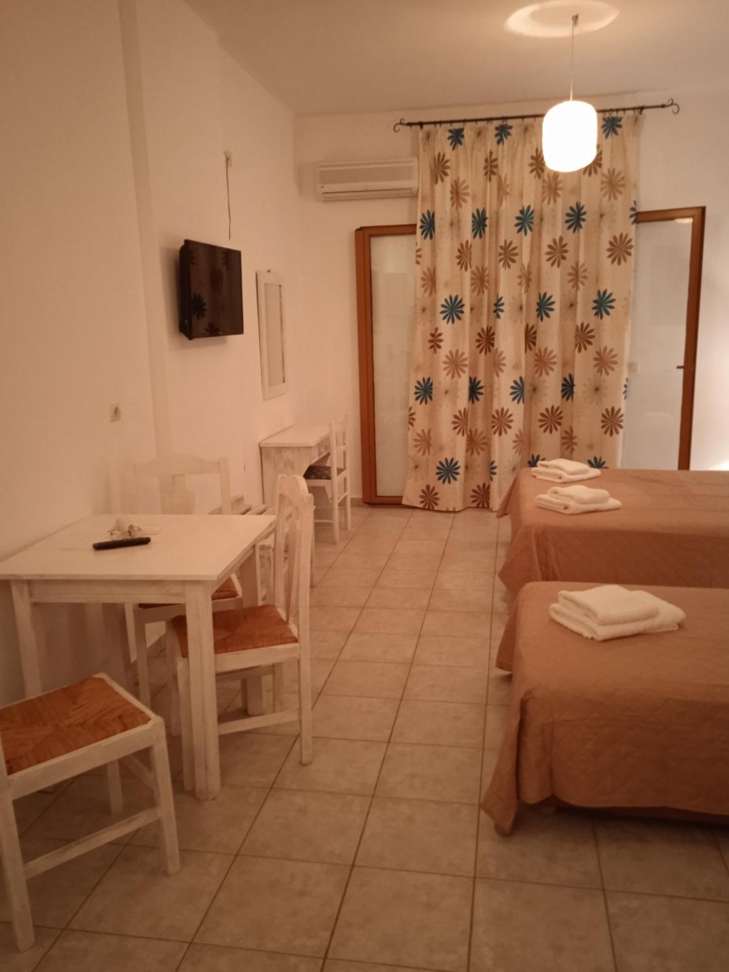Skoutari Beach Hotel Skoutárion Quarto foto